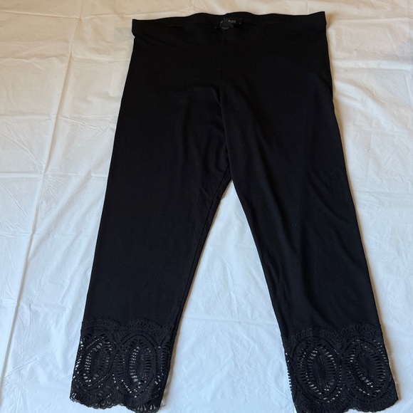 White House Black Market Dark Leggings - Picture 3 of 11